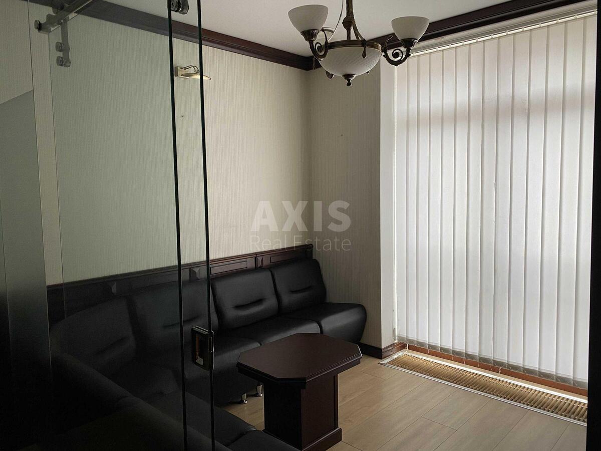 Офис ул. Институтская 18, 218м25
