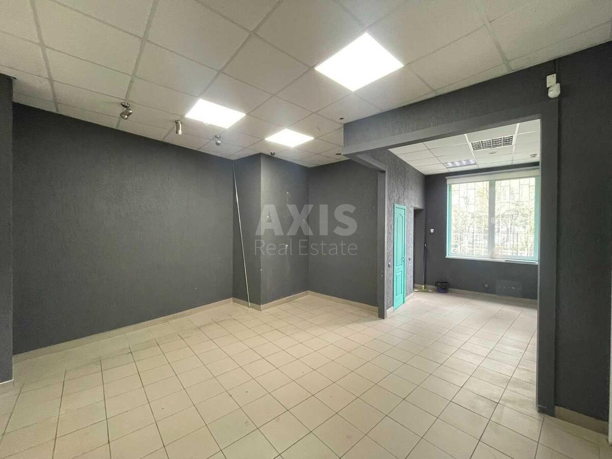 Trade object nab. Dniprovs'ka 19А, 72m26