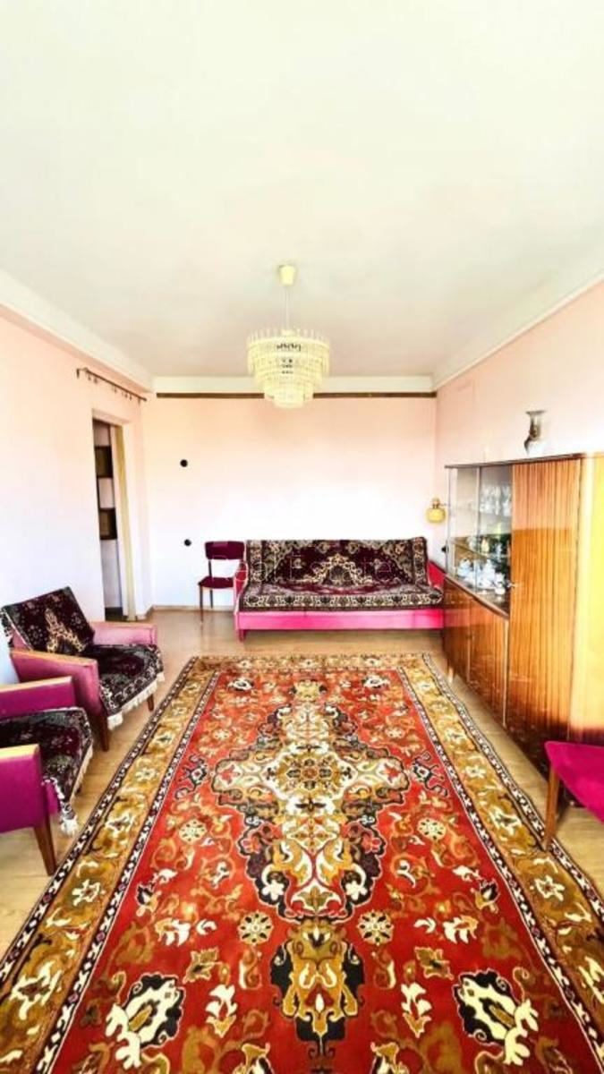 1k apartment vul. Buchmy Amvrosija 40