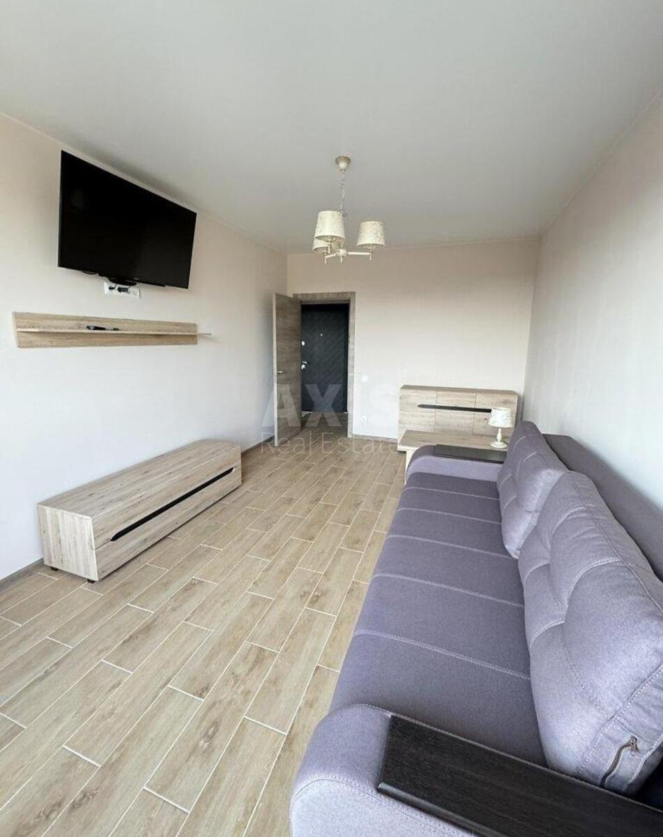 1k apartment vul. Radystiv 32Р615722