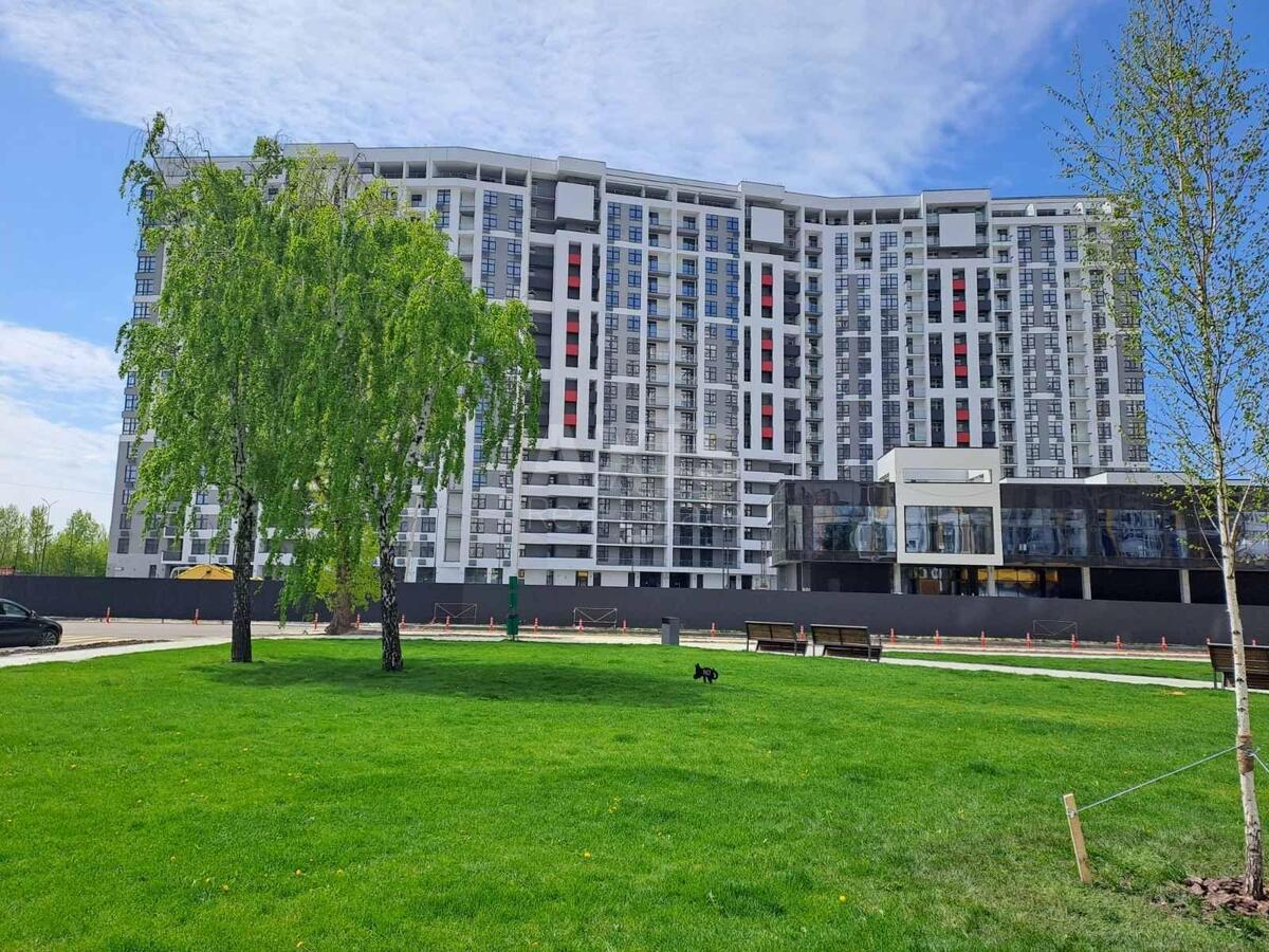 2k apartment vul. Mykil's'ko-Slobids'ka 11