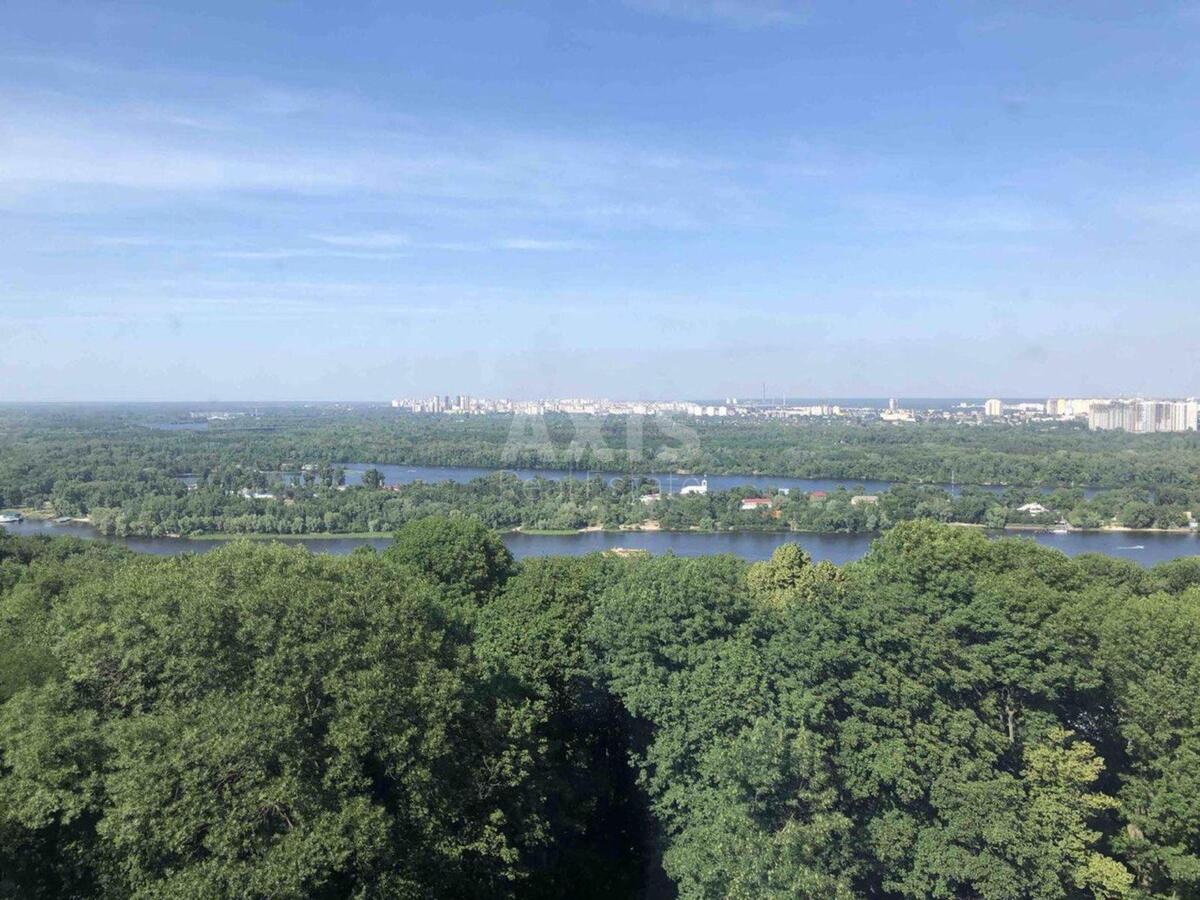 Офис ул. Грушевского Михаила 9Б, 820м2608032