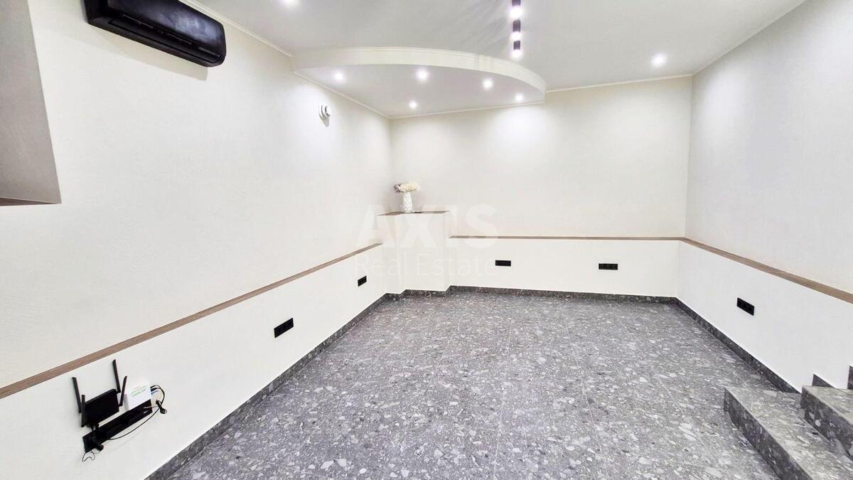 Объект торговли ул. Юрковская 36, 42м2609550