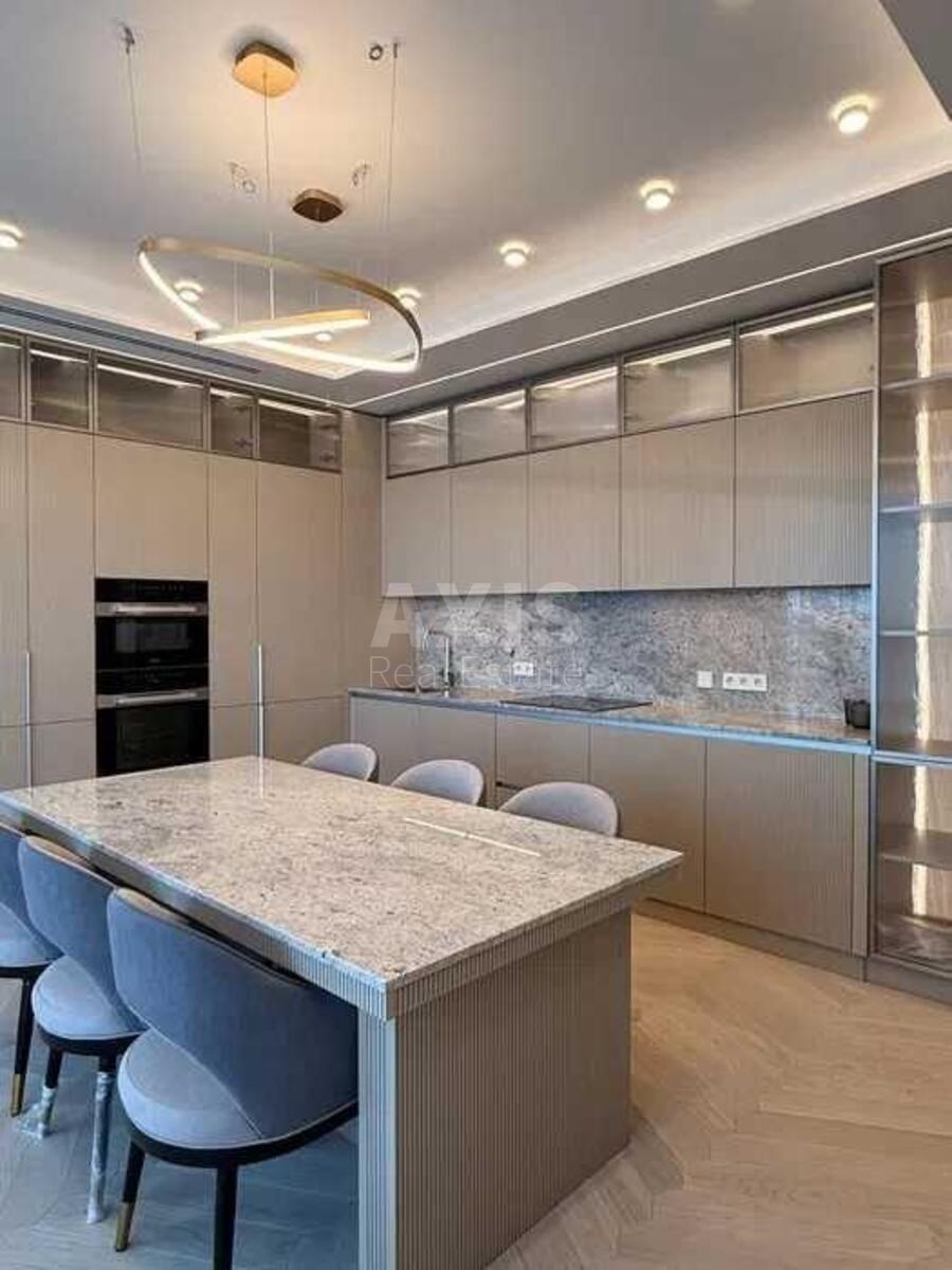 5k apartment vul. Antonovycha 10961112