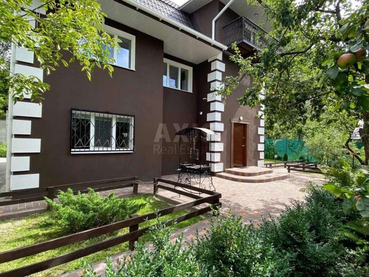 House vul. Sadova 15-a, 130m2, Kyiv city
