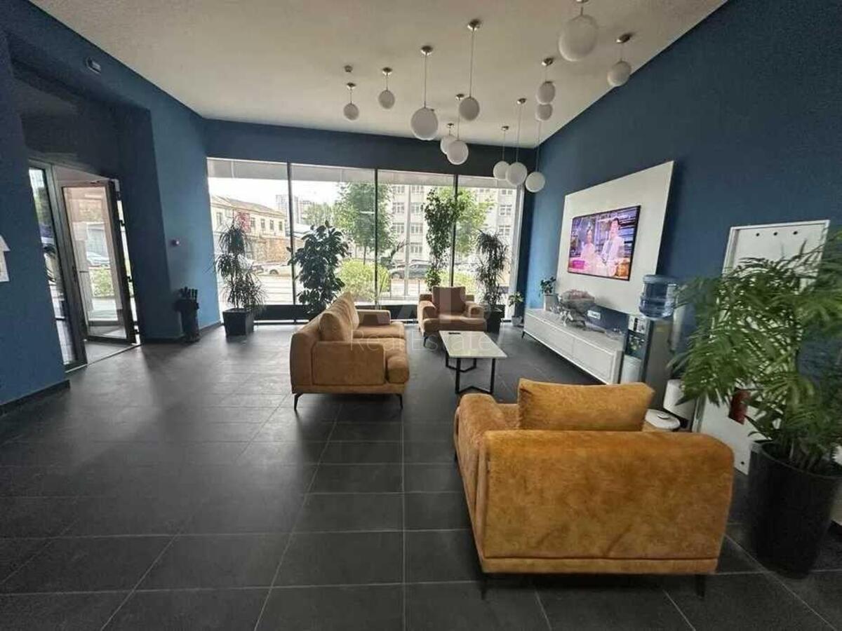 3k apartment nab. Dniprovs'ka 156115810