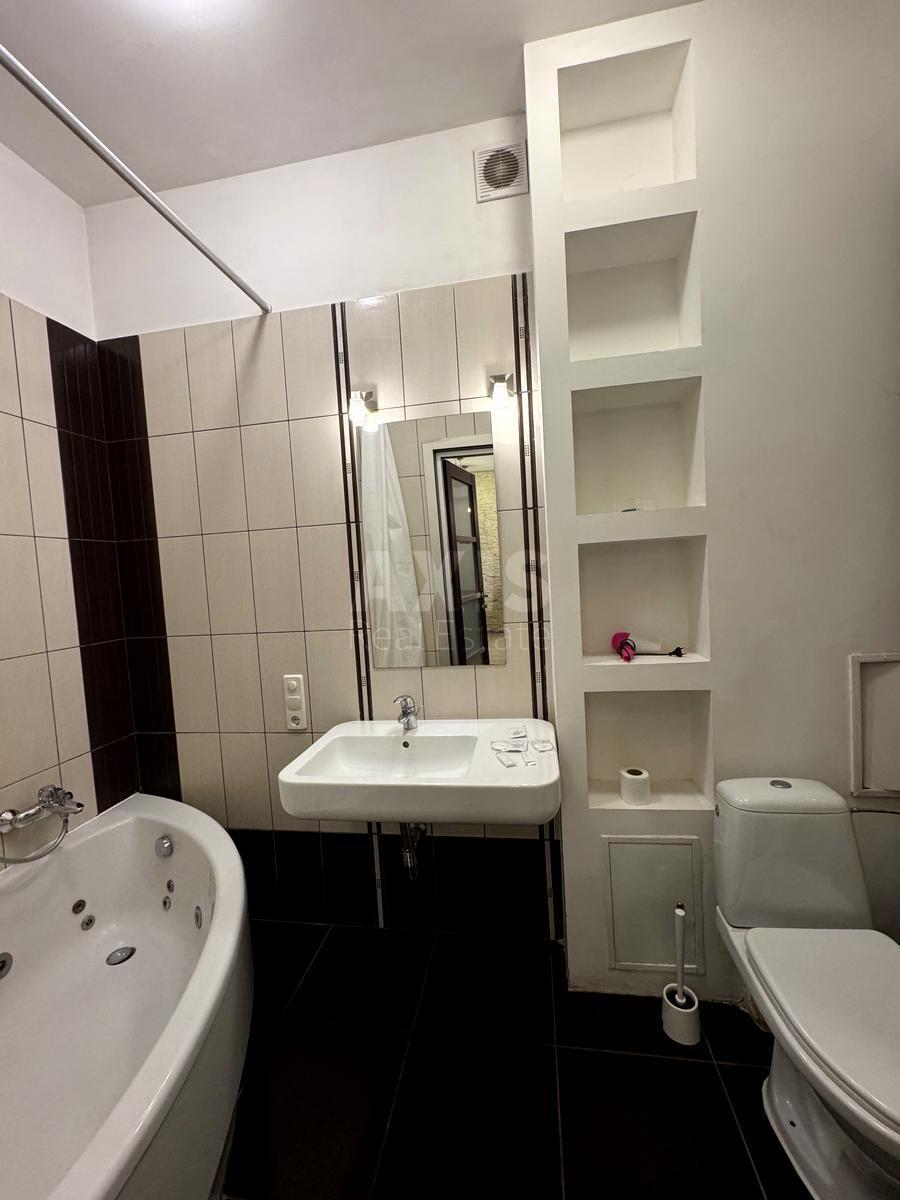 1k apartment bul. Lesi Ukrai'nky 66154712