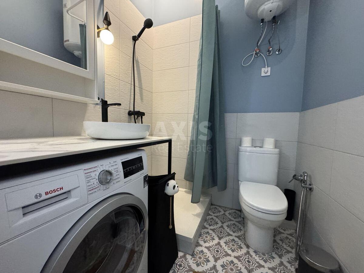 1k apartment vul. Saljutna 2Б605608