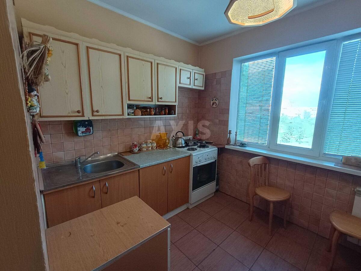 2k apartment pr-t Majakovs'kogo Volodymyra 12