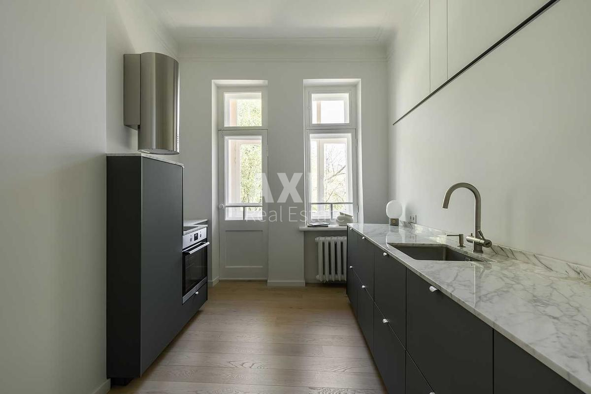 3k apartment pr-t Lobanovs'kogo 4