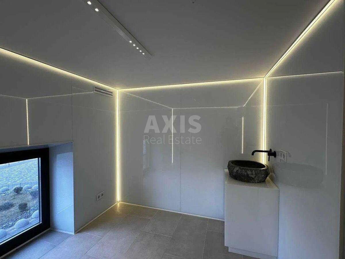 Office vul. Zarichna 1, 134m21