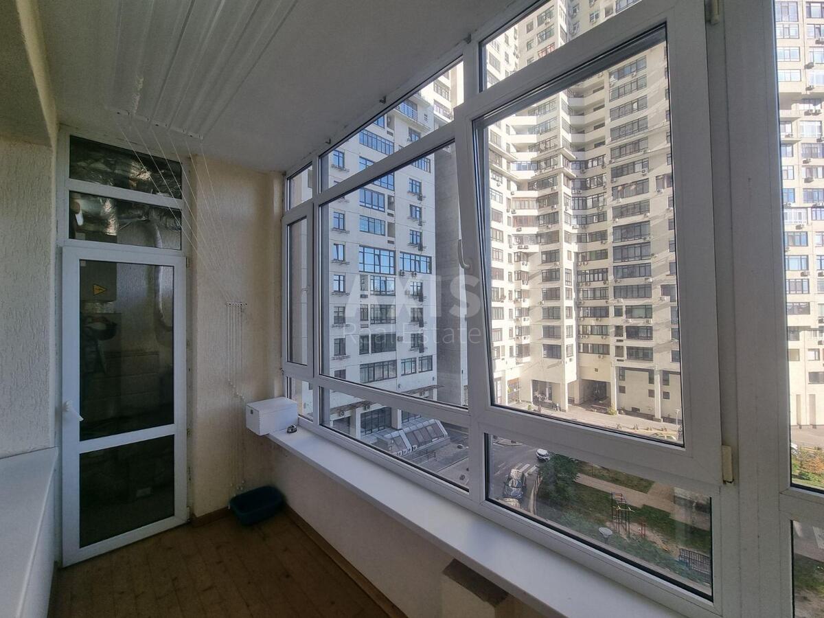 4k apartment vul. Jevgena Konoval'cja 44А580606