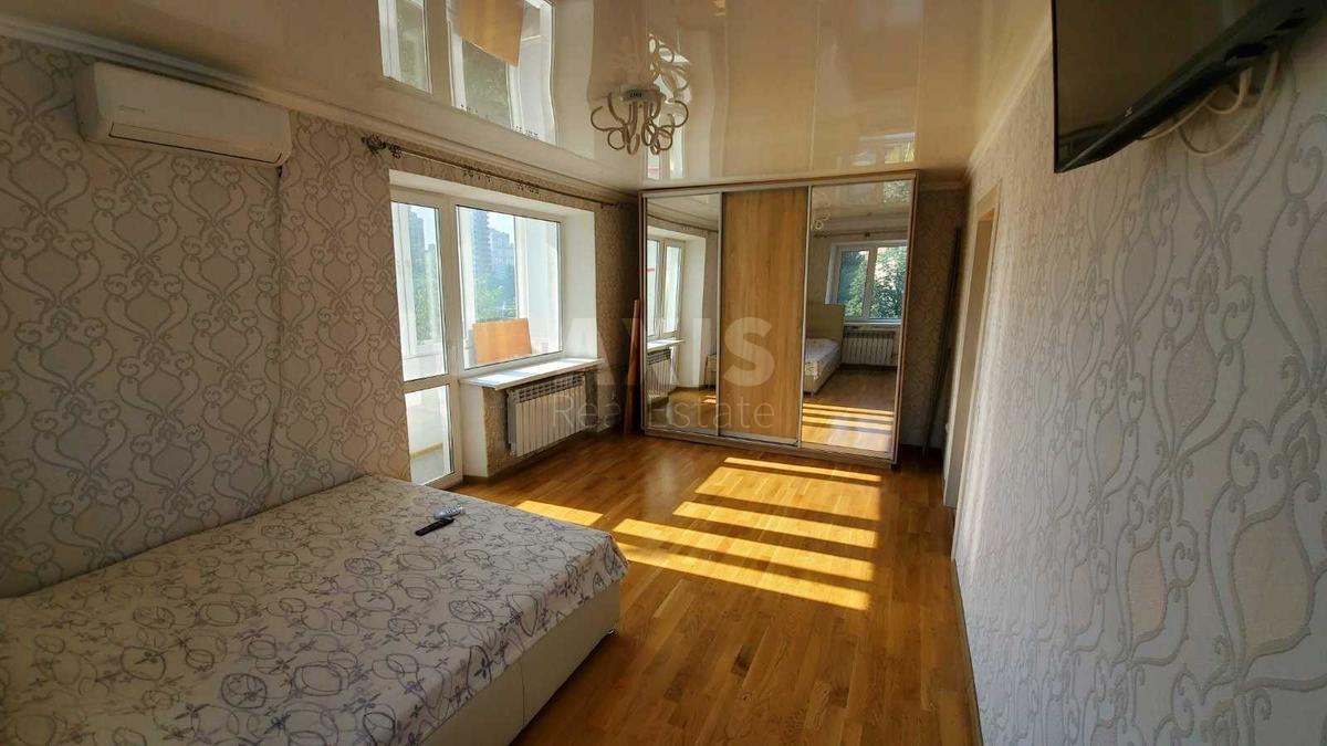 1k apartment vul. Degtjarivs'ka 90