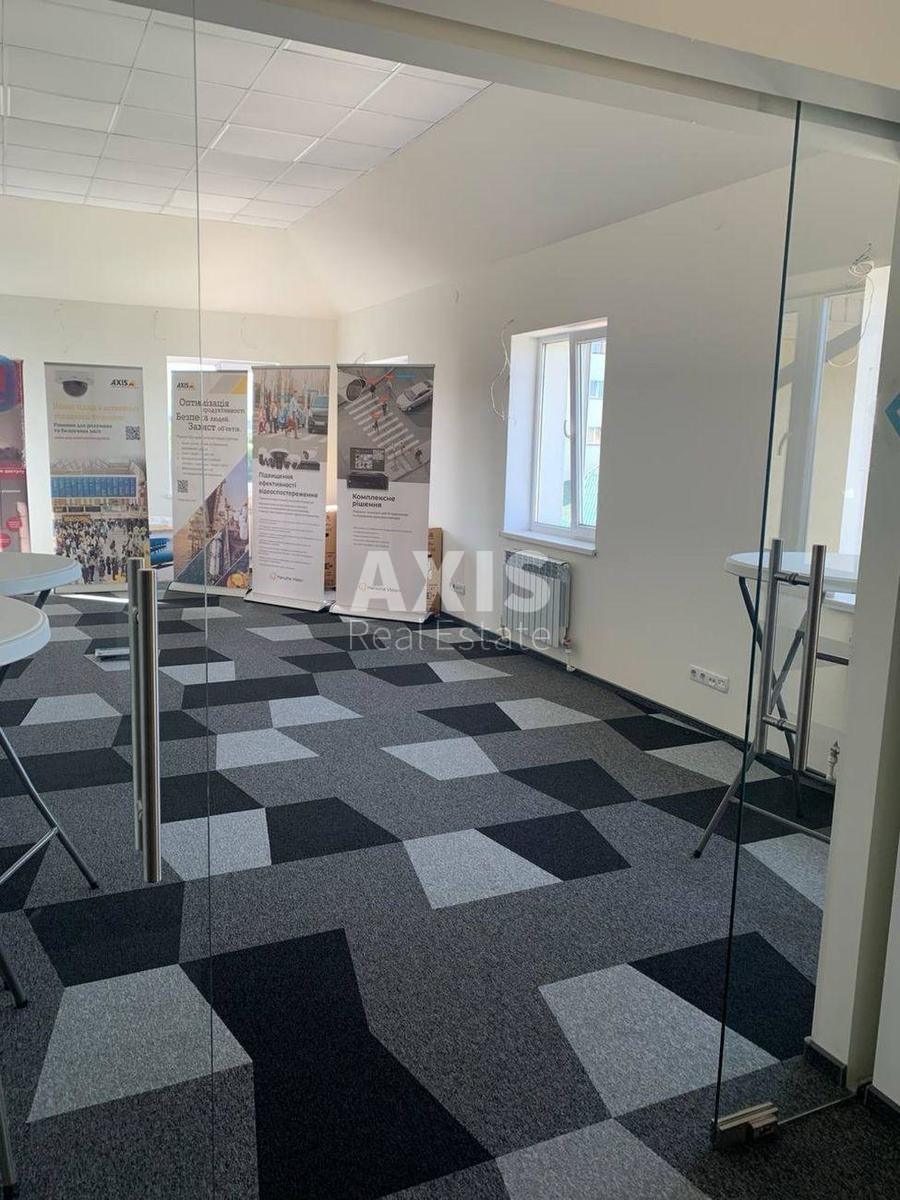 Office vul. Kostjantynivs'ka 75, 90m2