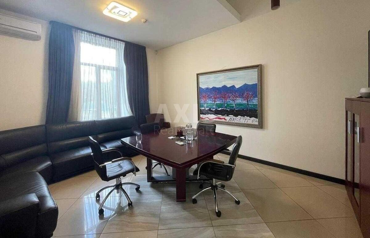 Офис ул. Жилянская 97, 360м2572696