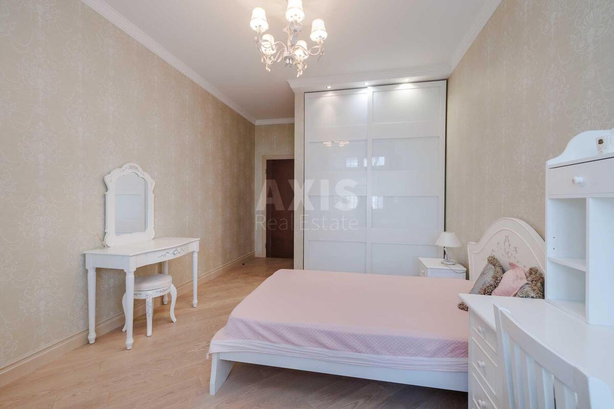 3k apartment vul. Jevgena Konoval'cja 36В3
