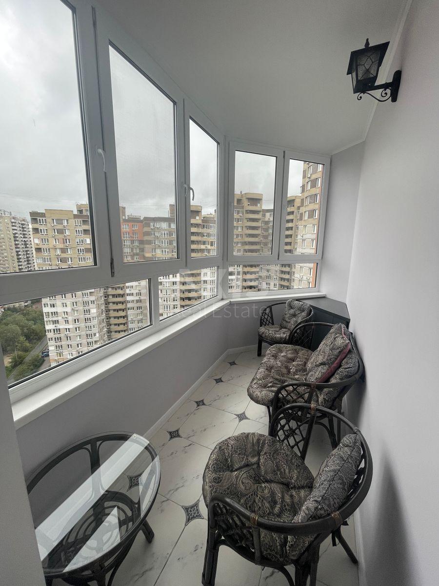 1к квартира ул. Ахматовой Анны 349