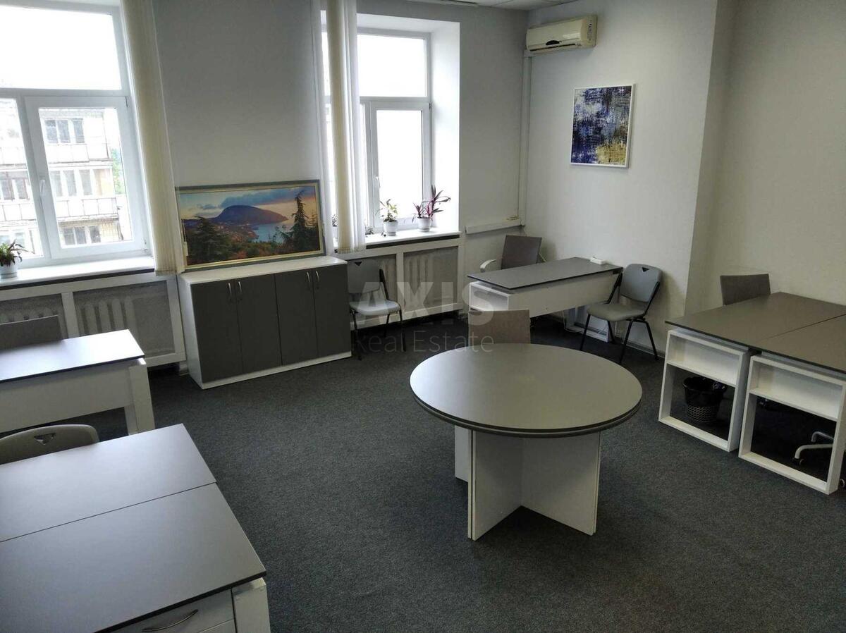 Office vul. Moldavs'ka 2, 101m2