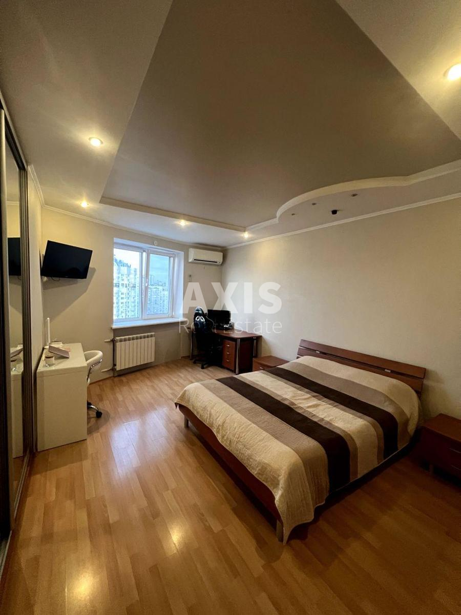 1к квартира ул. Ахматовой Анны 4710