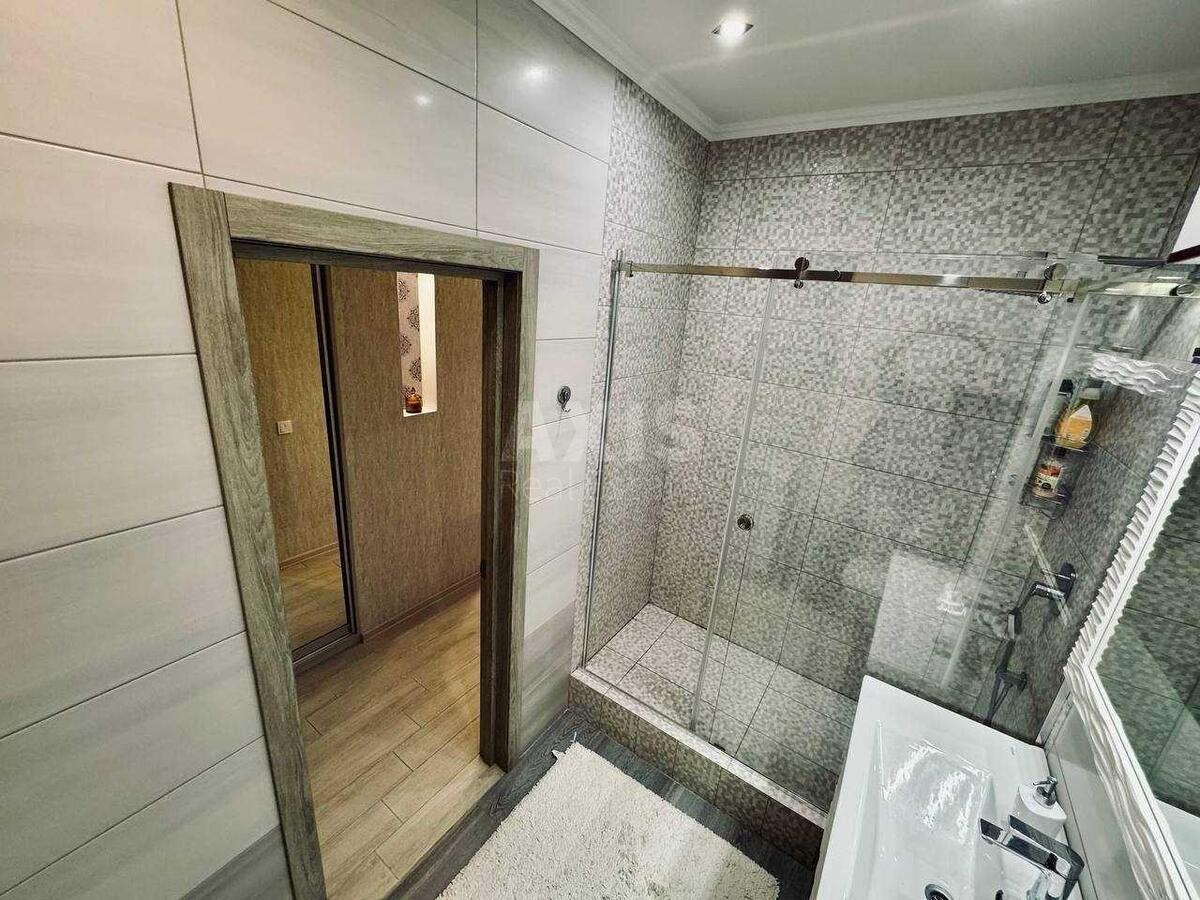 1k apartment vul. Zhyljans'ka 68589794