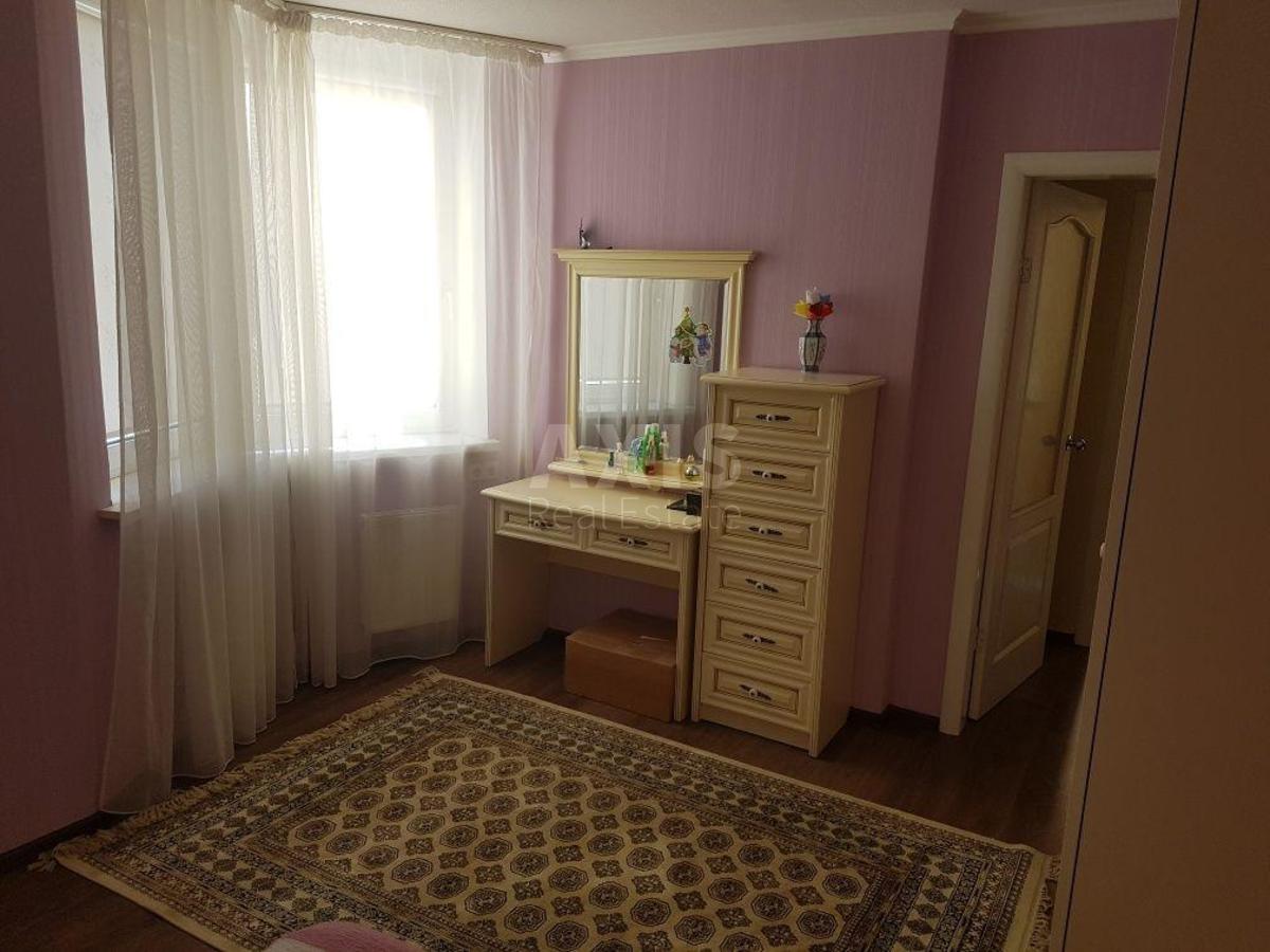 3k apartment vul. Chervona kalyna 683