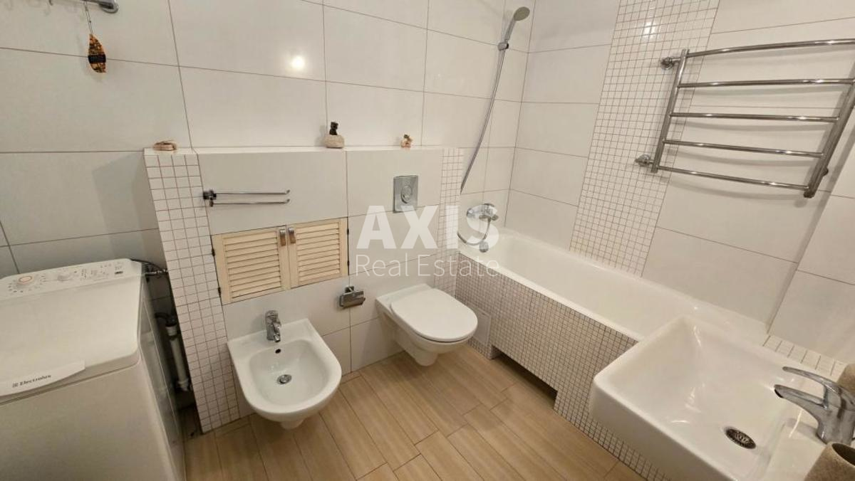 3k apartment vul. Dan'kevycha Kostjantyna 1610