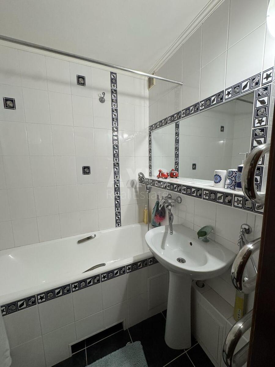 2k apartment vul. Vyshnjakivs'ka 812