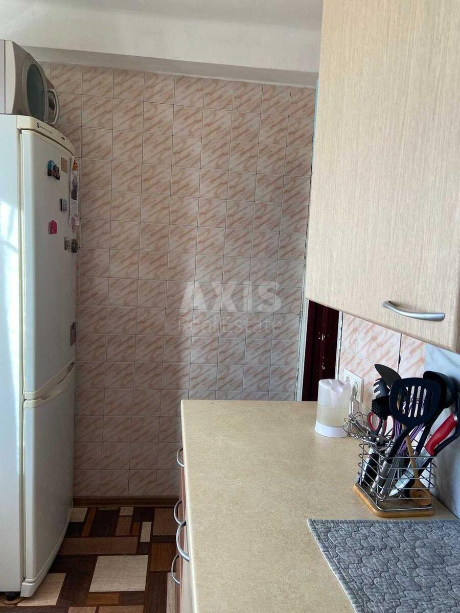1k apartment vul. Entuziastiv 30