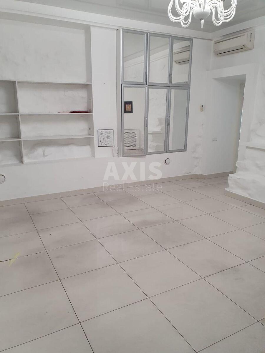 Office vul. Shovkovychna 13/2, 80m27