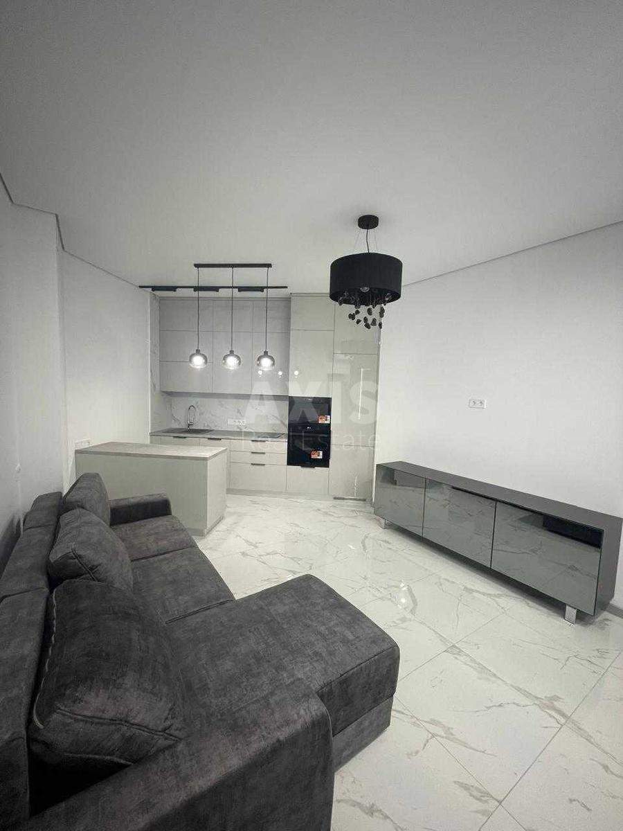 2k apartment prov. Novopechers'kyj 52