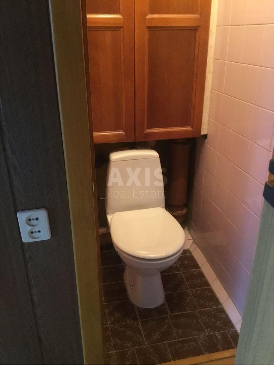 2k apartment vul. Pryozerna 126411014