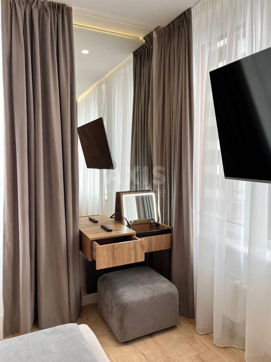 2k apartment nab. Dniprovs'ka 1811