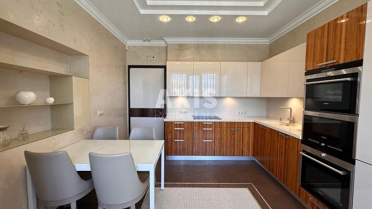 3k apartment vul. Barbjusa Anri 37/11