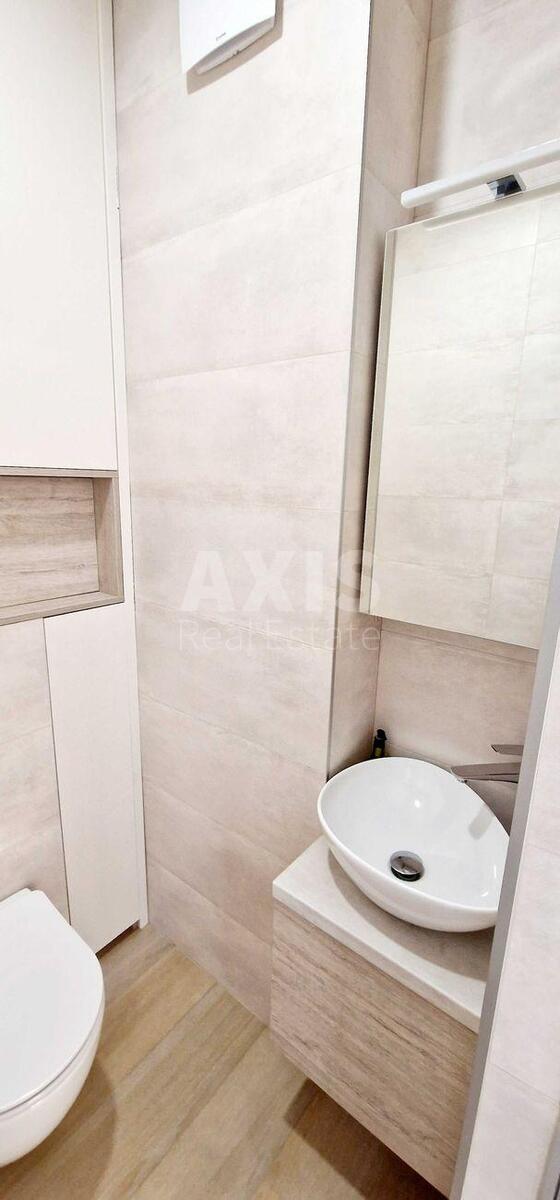 4k apartment nab. Dniprovs'ka 19А6006010