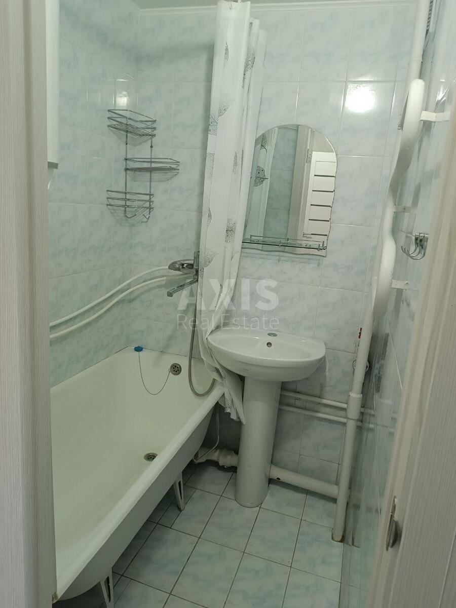 1к квартира пр-т Оболонский 438