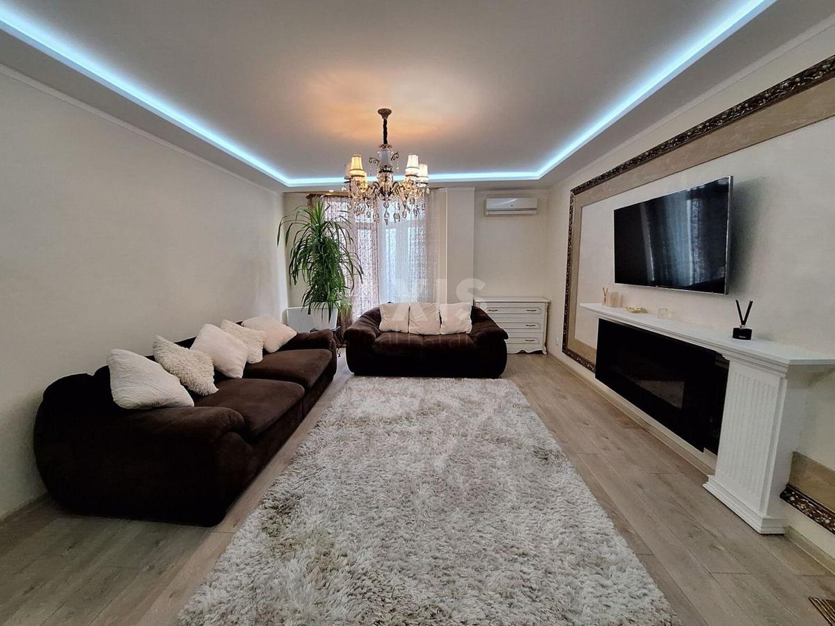 3k apartment vul. Lypkivs'kogo Vasylja Mytropolyta 37Б
