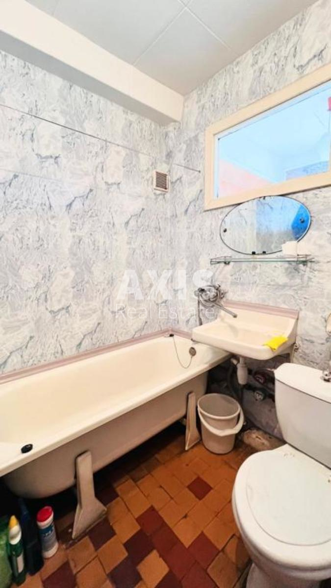1k apartment vul. Buchmy Amvrosija 42