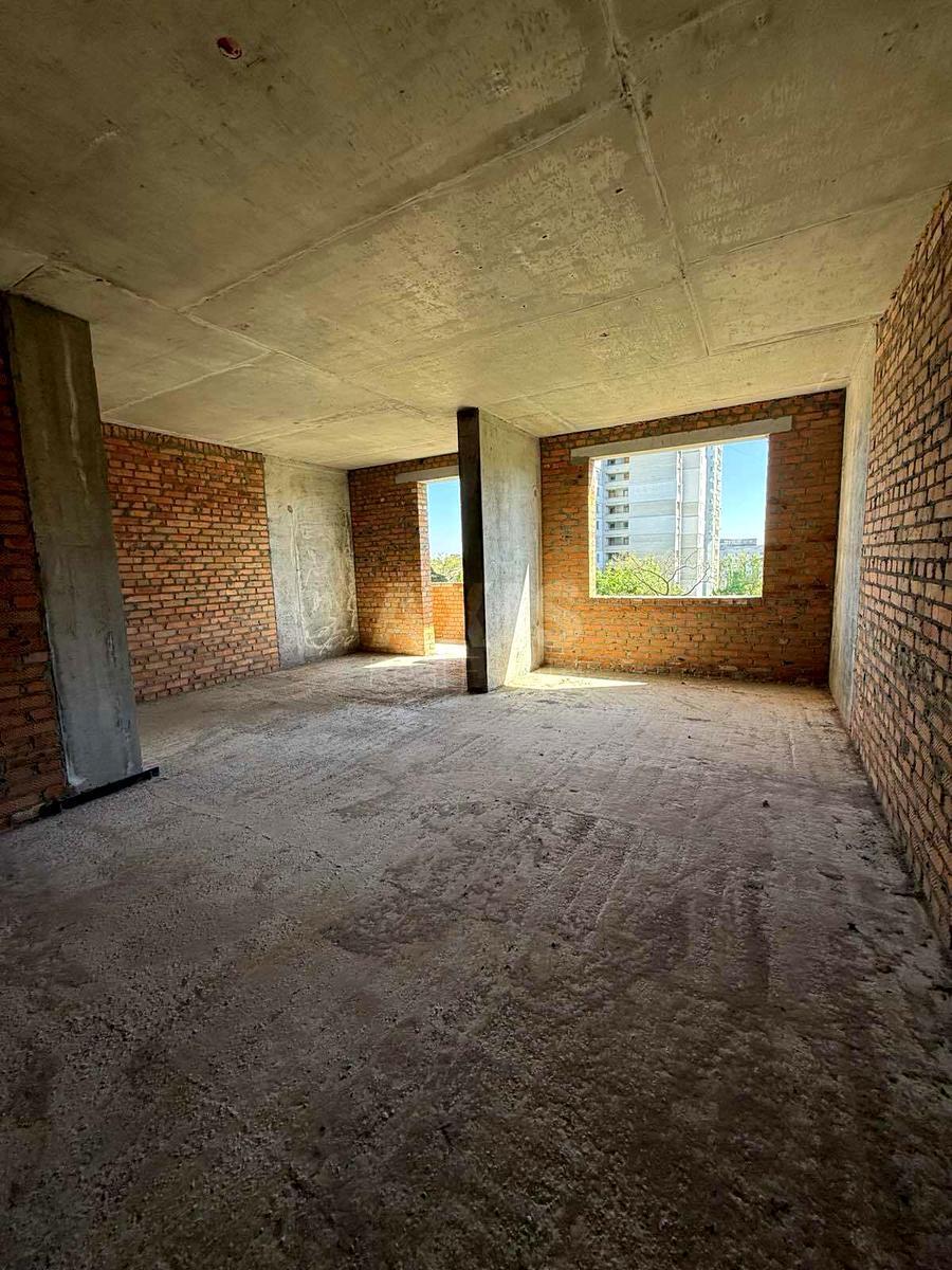 1k apartment vul. L'vivs'ka 15614040