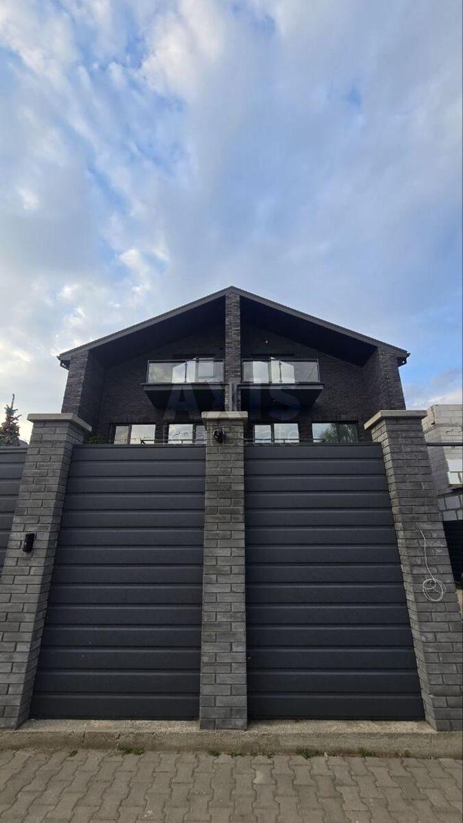 House vul. Berezova, 300m2, Kyiv city6135718