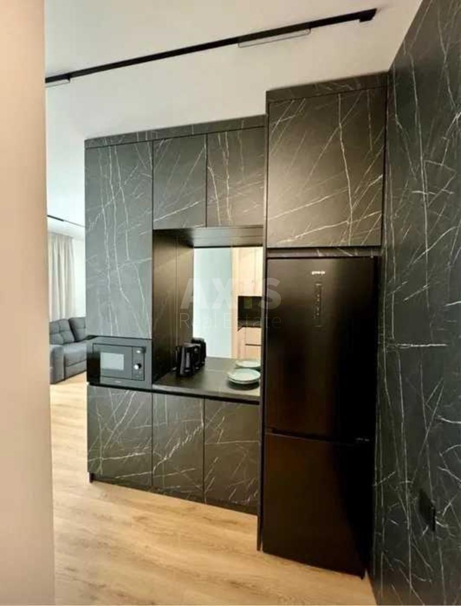 2k apartment vul. Zhyljans'ka 682