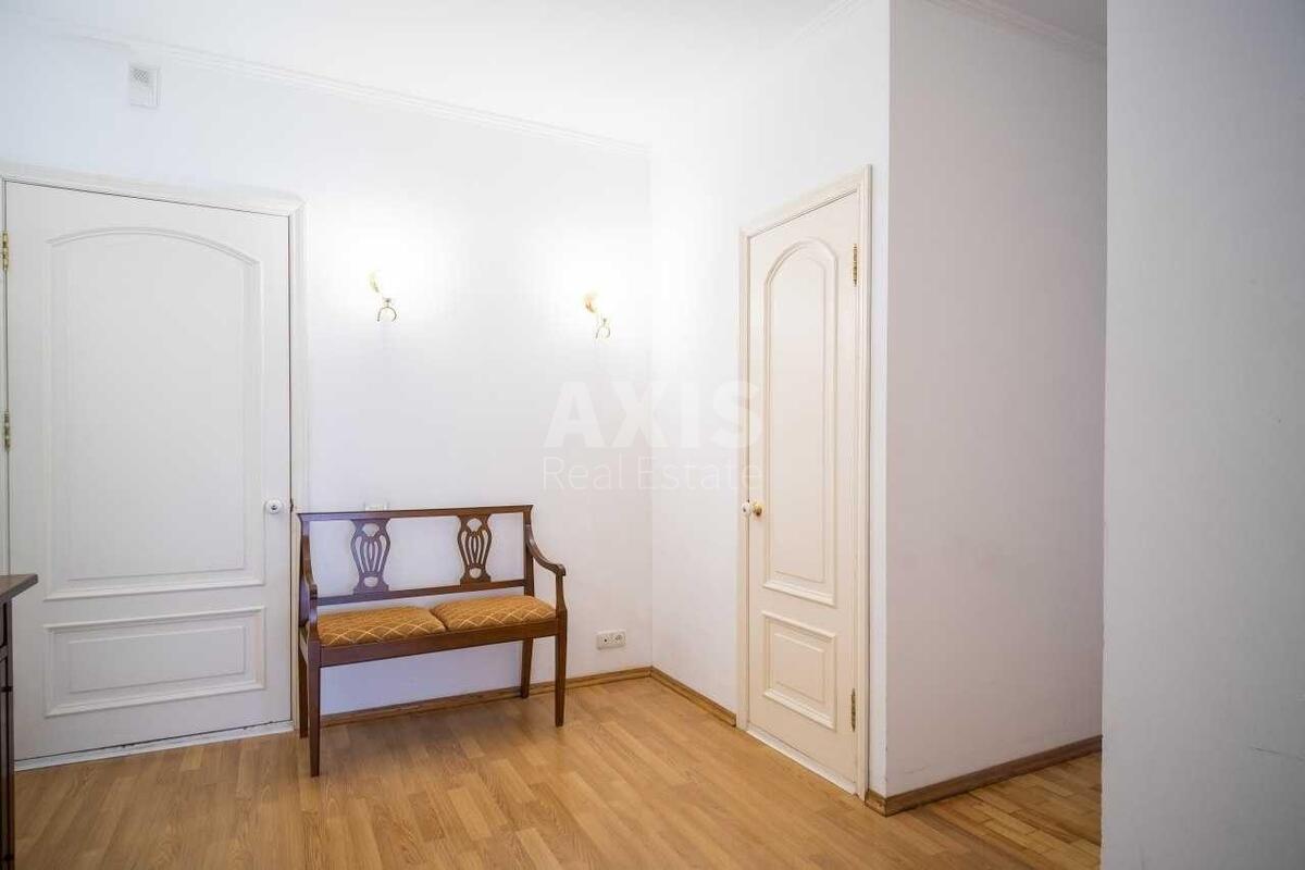 3k apartment vul. Staronavodnyc'ka 82
