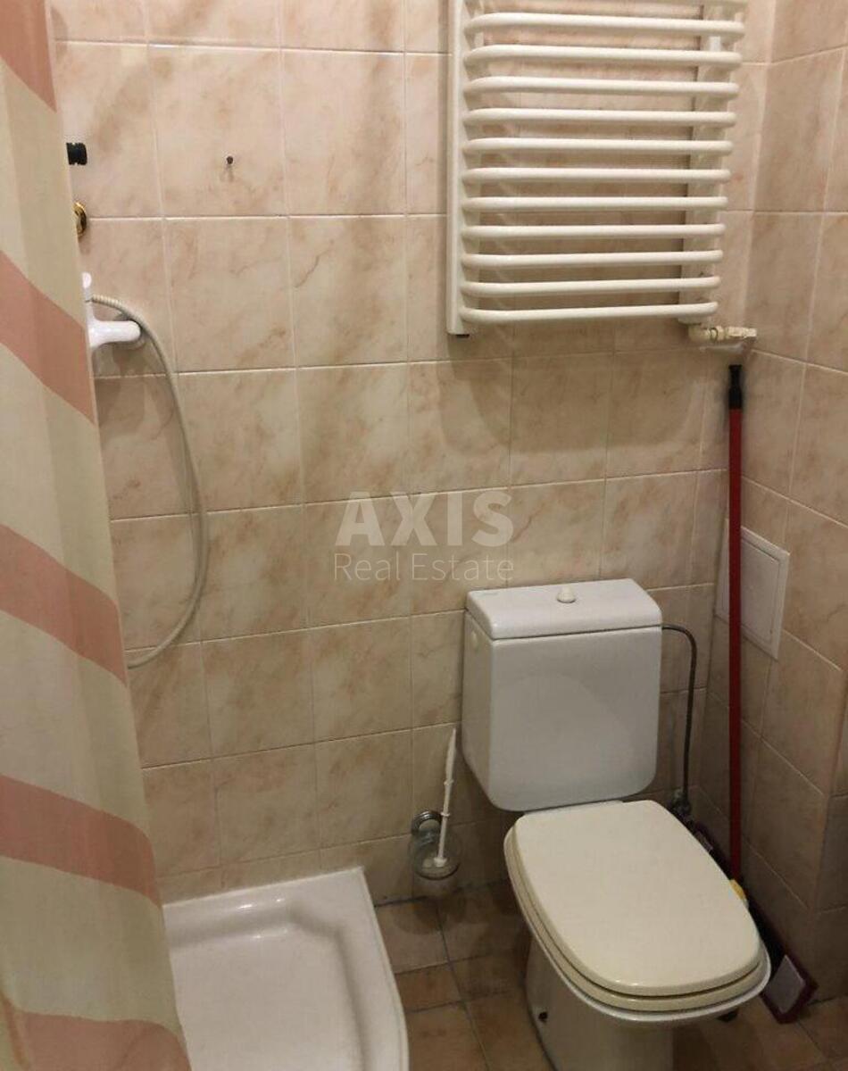 Office vul. Bul'varno-Kudrjavs'ka 9, 61m2617374