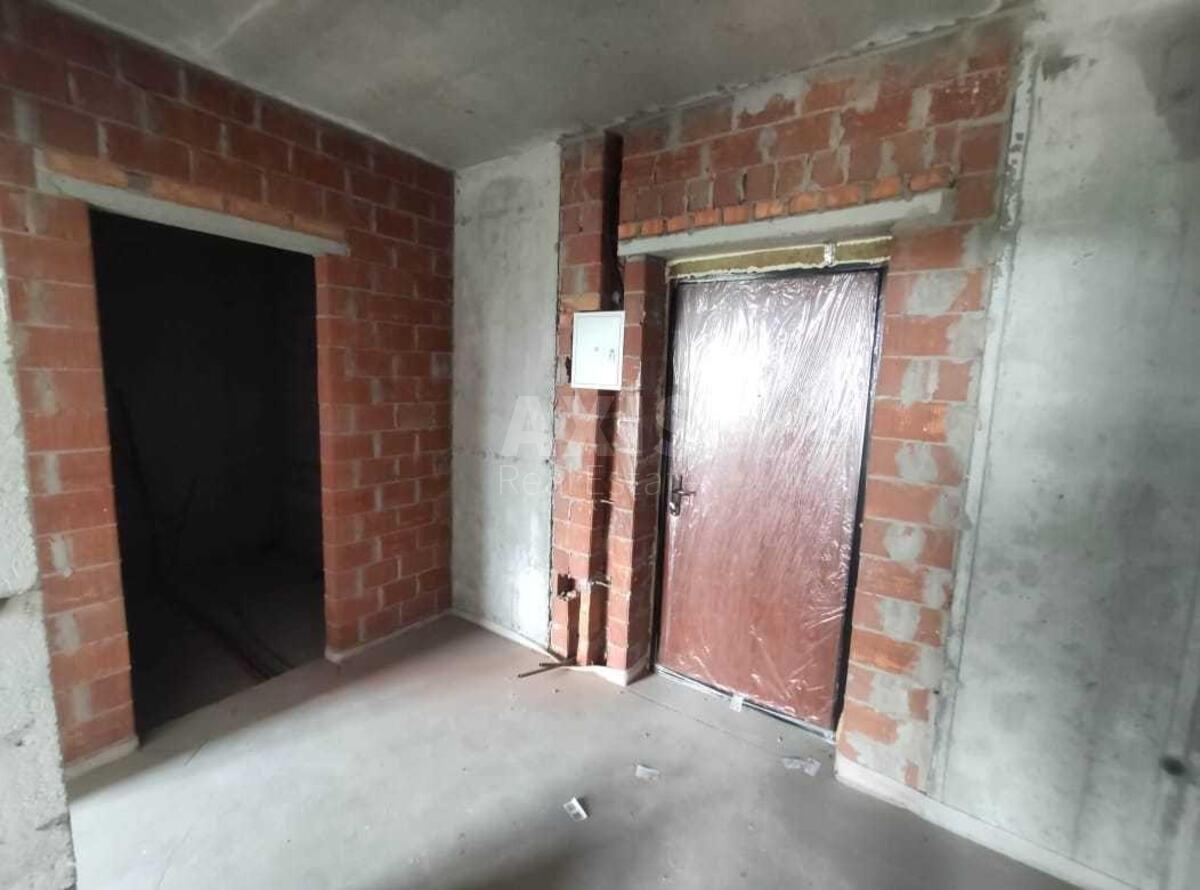 2к квартира ул. Заболотного Академика 148В3