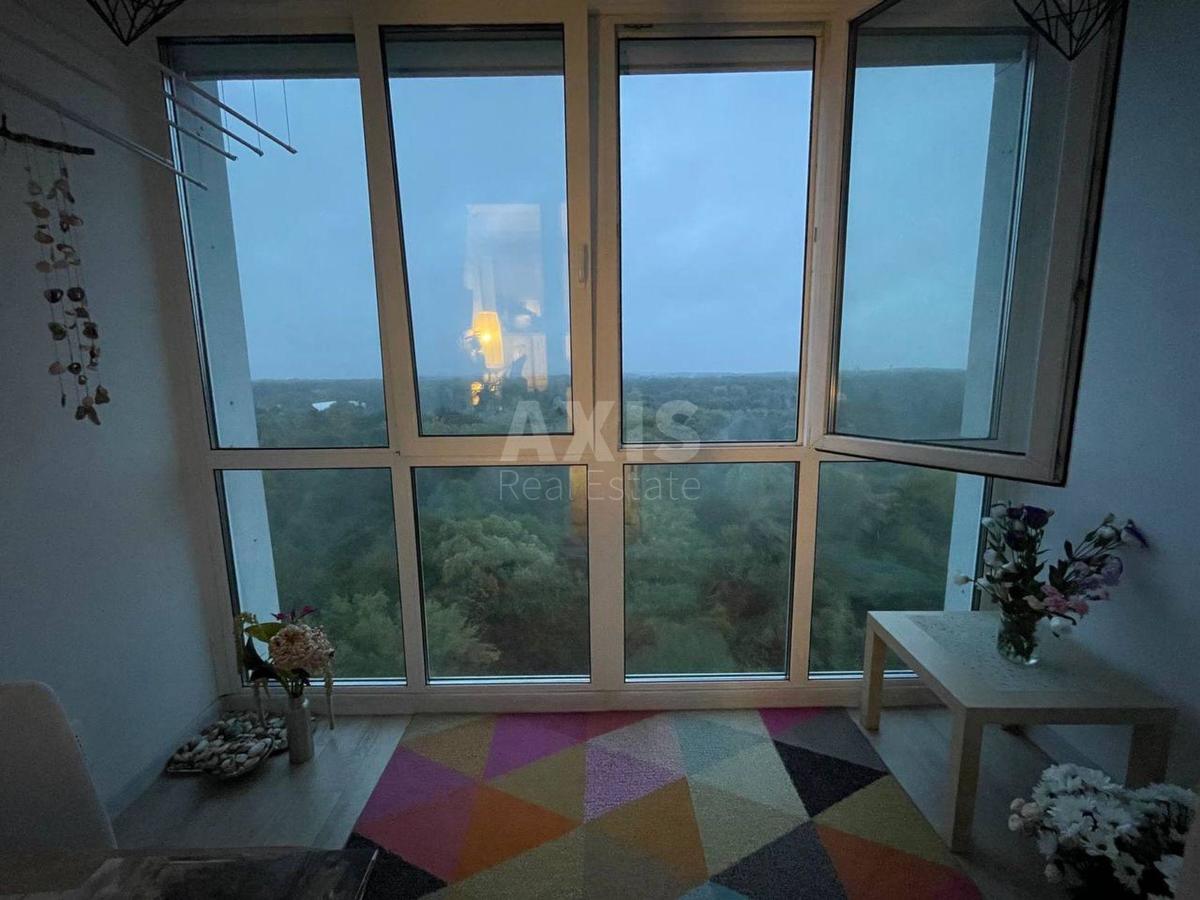 1k apartment pr-t Glushkova Akademika 9Є0