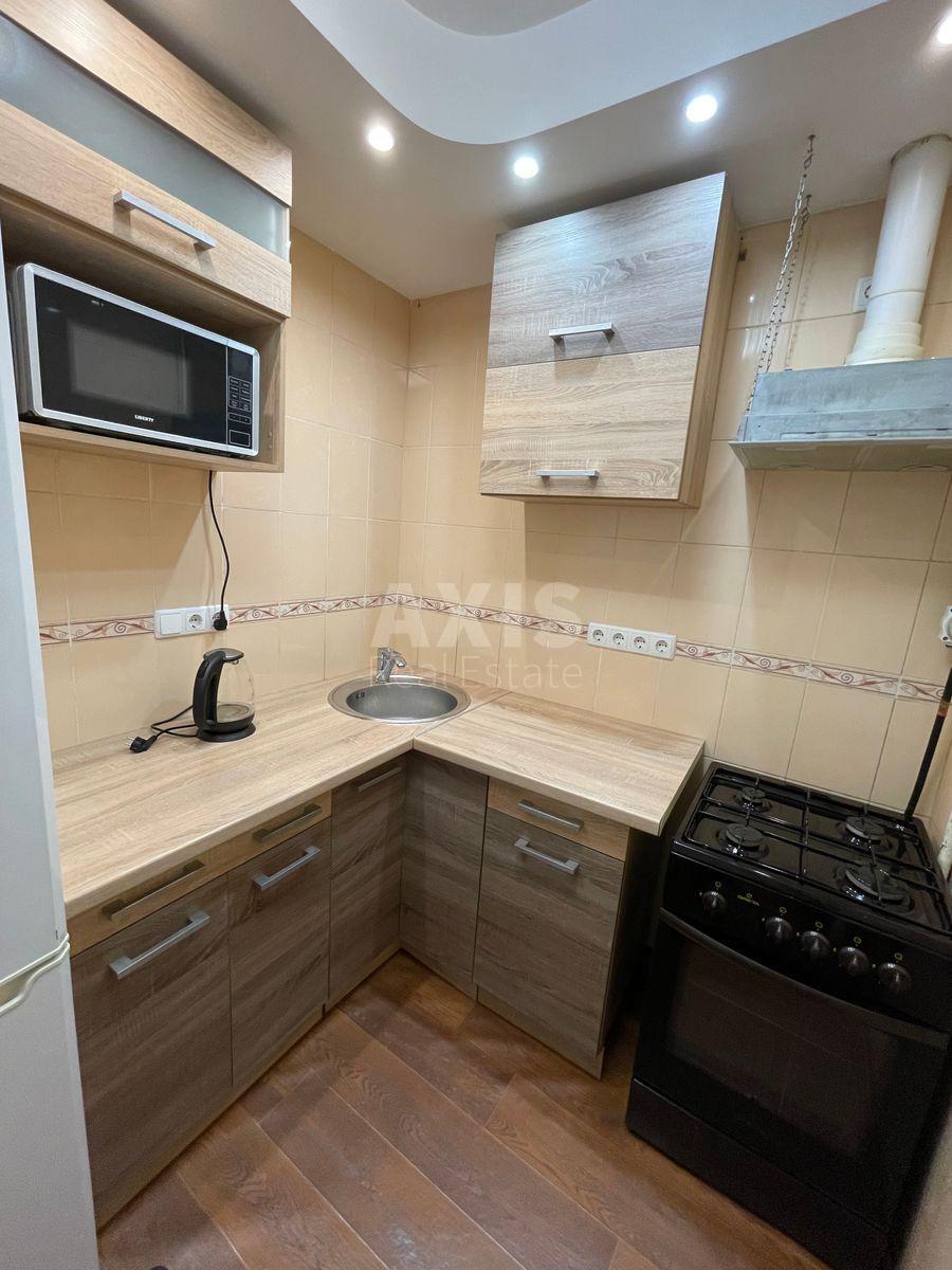 1k apartment vul. Lytvynenko-Vol'gemut 1В13