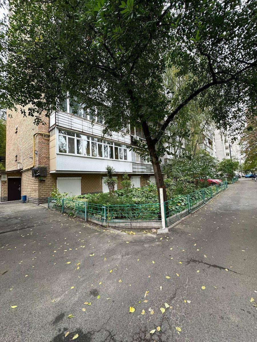 2k apartment uzv. Pechers'kyj 8