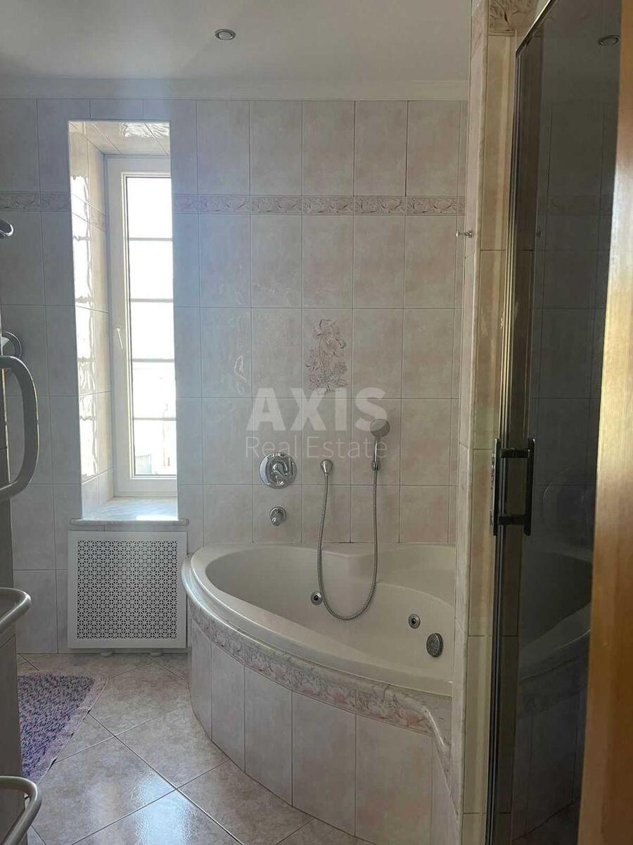 4k apartment uzviz Andrii'vs'kyj 2589663