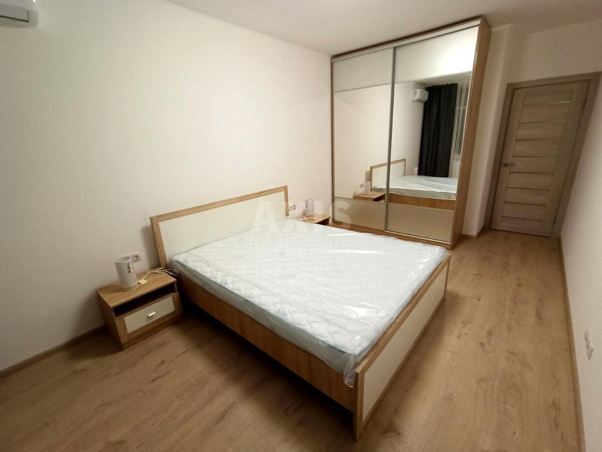 2к квартира ул. Александра Олеся 4Б633033