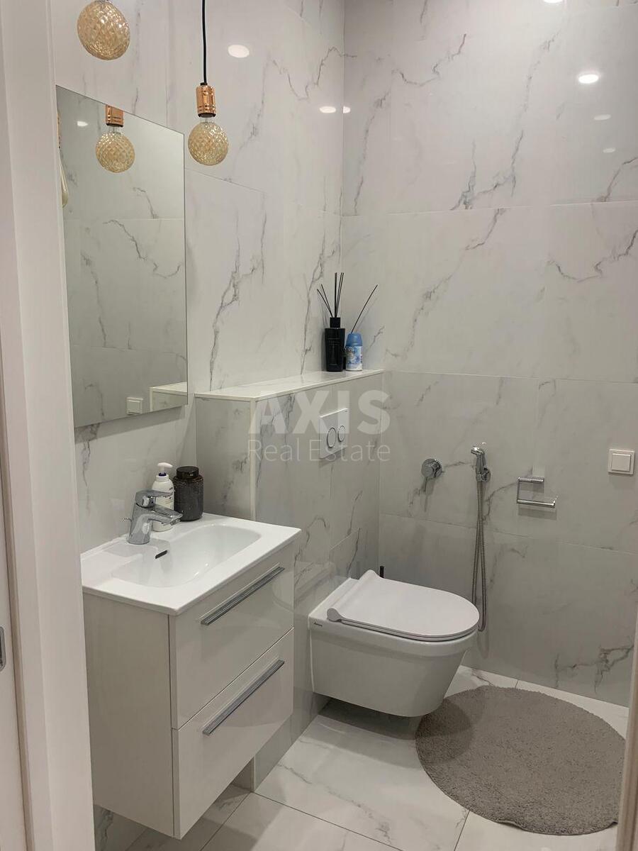 3k apartment vul. Oleny Pchilky 36