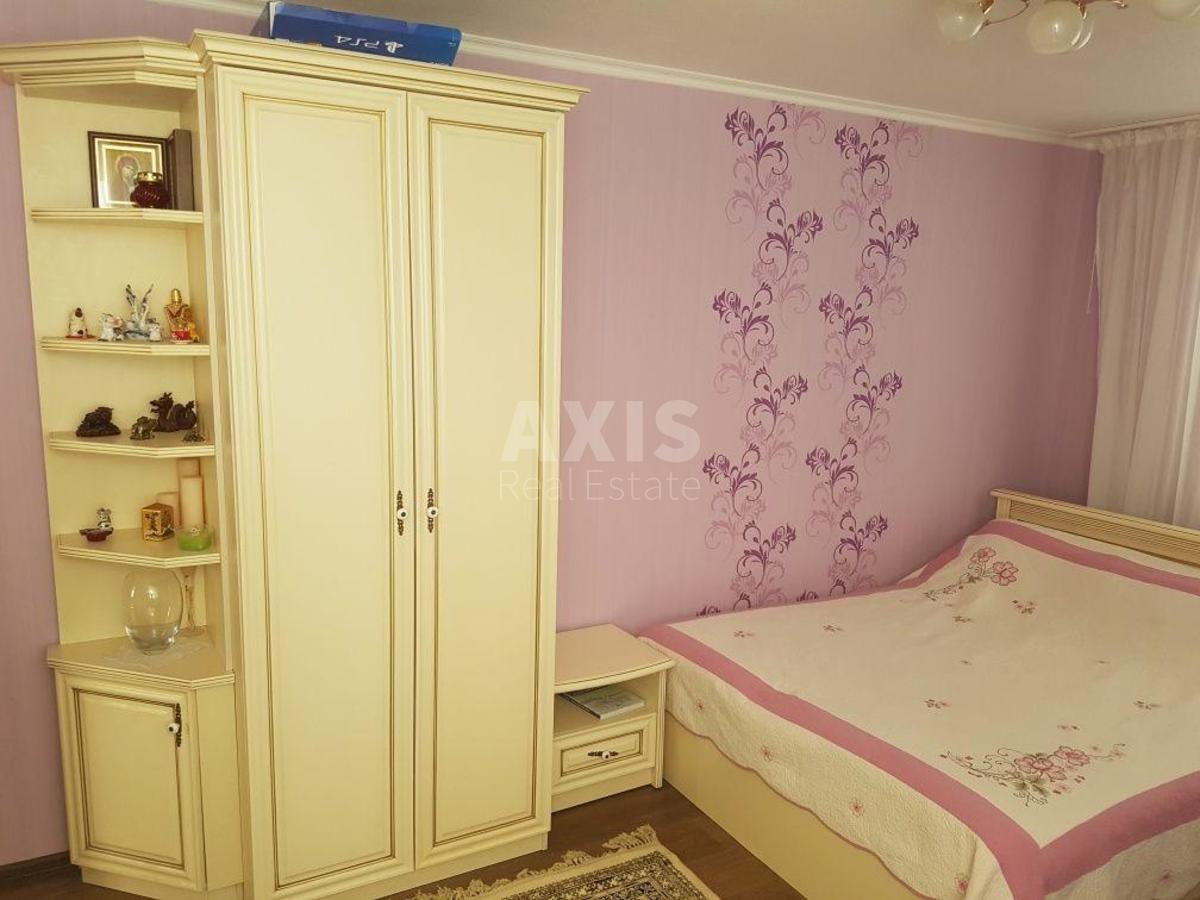 3k apartment vul. Chervona kalyna 684